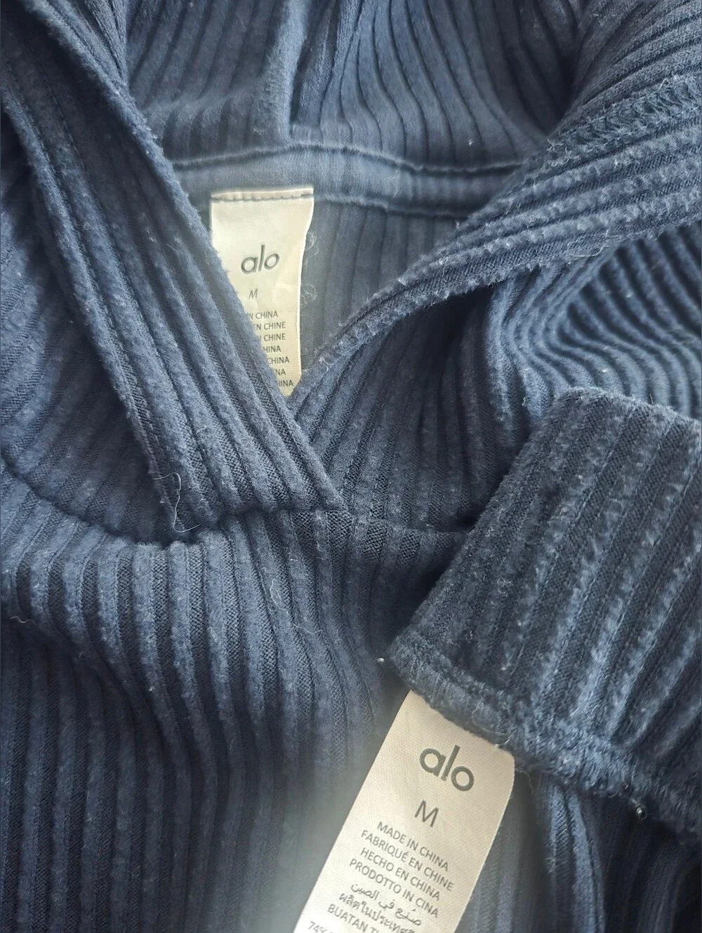 Alo Yoga Muse 2pc Navy Set Hoodie and Jogger sz MEDIUM